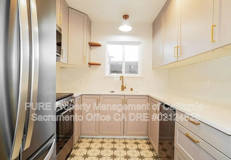2153 Cottage Way — Photo 8