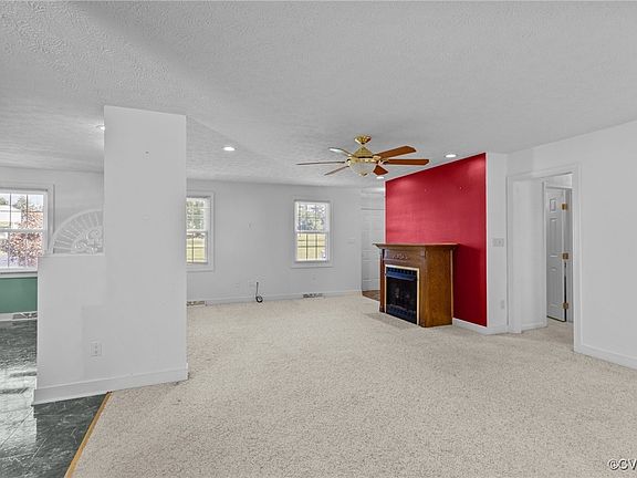 5th image of 18212 Bonneville Ln