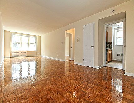 3rd image of 13955 35th Ave APT 1K