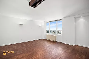 Rented by City Zen Realty