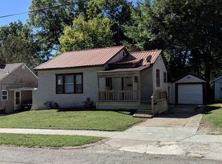 1069 S Weaver Ave, Springfield, MO 65807