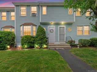 1 Abbott Rd UNIT 40, Ellington, CT 06029