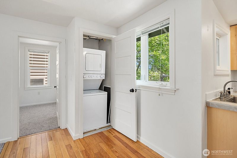 5th image of 5444 Kirkwood Place N