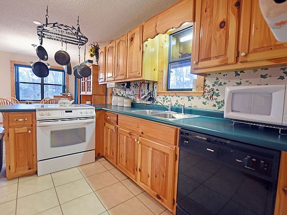 3rd image of 378 Northwoods Cir