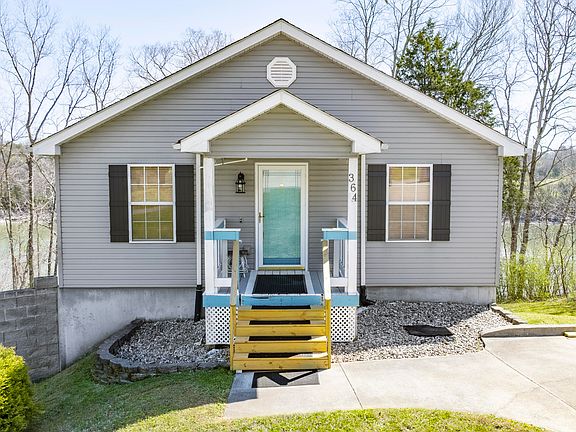 3rd image of 364 Twin Rivers Dr