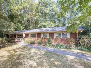 185 Valley View Dr, Fairburn, GA 30213