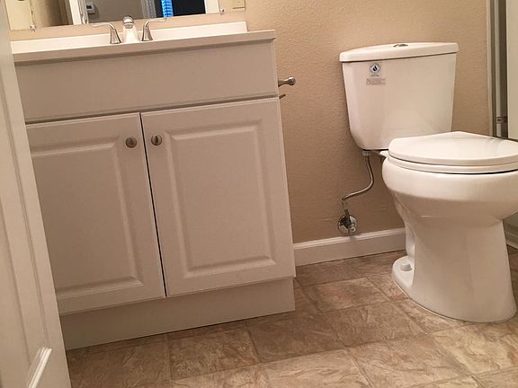 3rd image of 5517 E Knoll Dr
