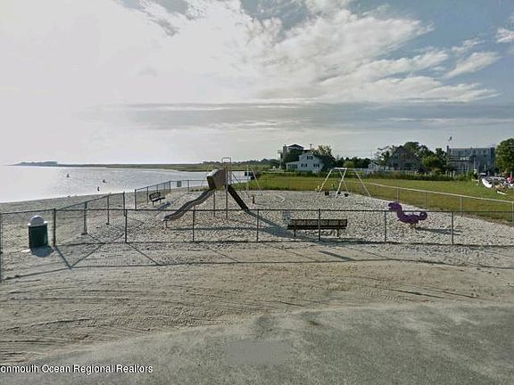 5th image of 0 Sinclair Ave
