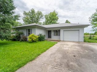 751 S Olive St, Marshfield, MO 65706