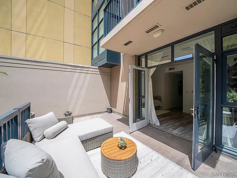 530 K St #218 — Photo 11