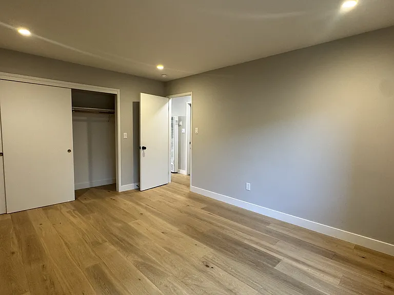 11 Spruce St #11 — Photo 8