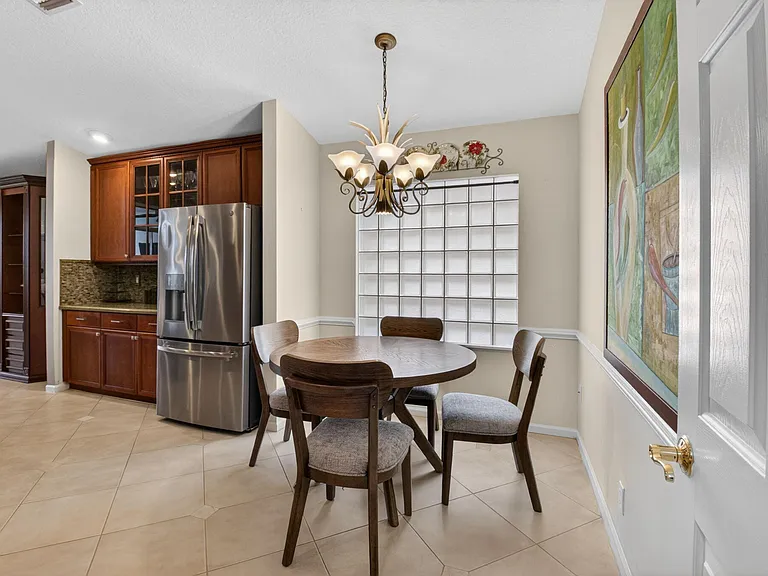 5256 Glenville Dr — Photo 28