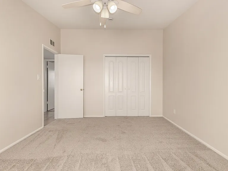 12404 N 103rd Ave — Photo 23