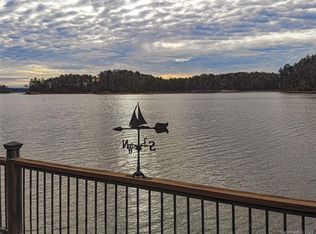 1009 Lake Club Dr, Nebo, NC 28761
