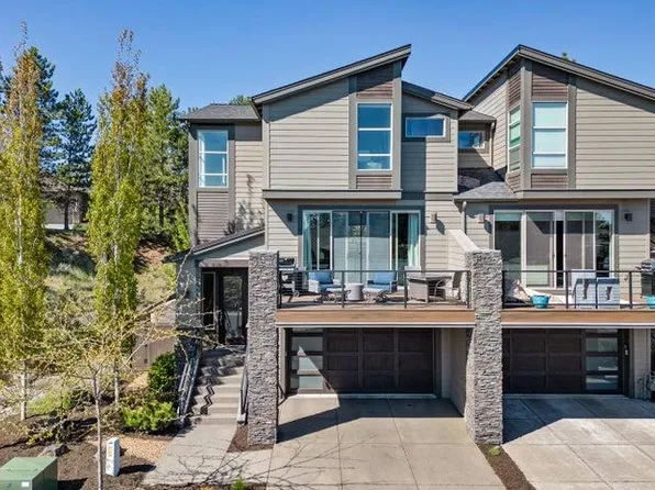3045 NW Canyon Springs Pl, Bend, OR 97703