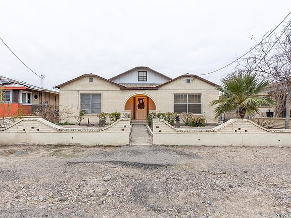 2nd image of 1576 El Indio Hwy