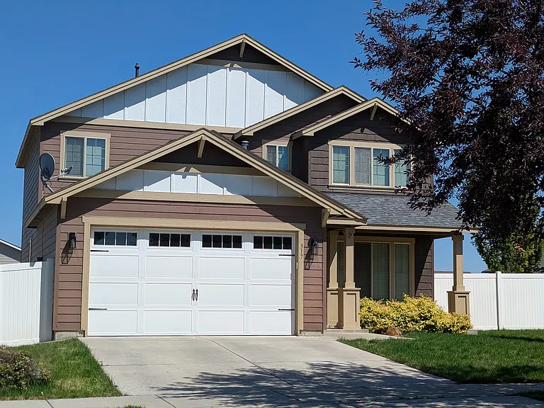 317 S Molly Mitchell Dr — Photo 1