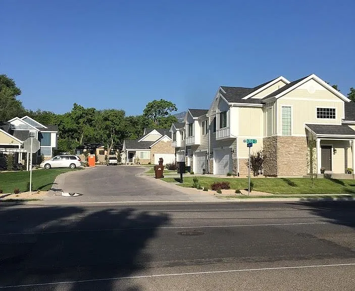 1327 E Lavon View Ct S — Photo 17