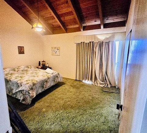 4th image of 4045 Sunset Ln