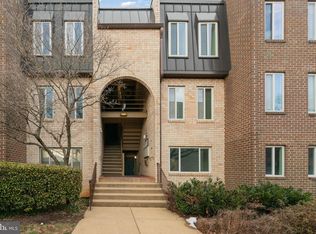 5020 7th Rd S APT 102, Arlington, VA 22204