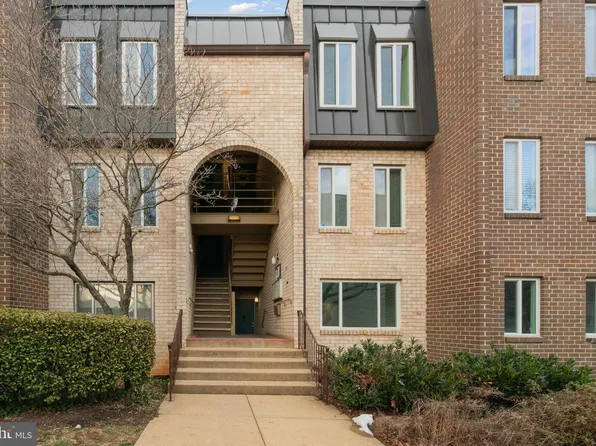 5020 7th Rd S APT 102, Arlington, VA 22204