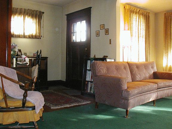 2nd image of 454 Lisbon Ave