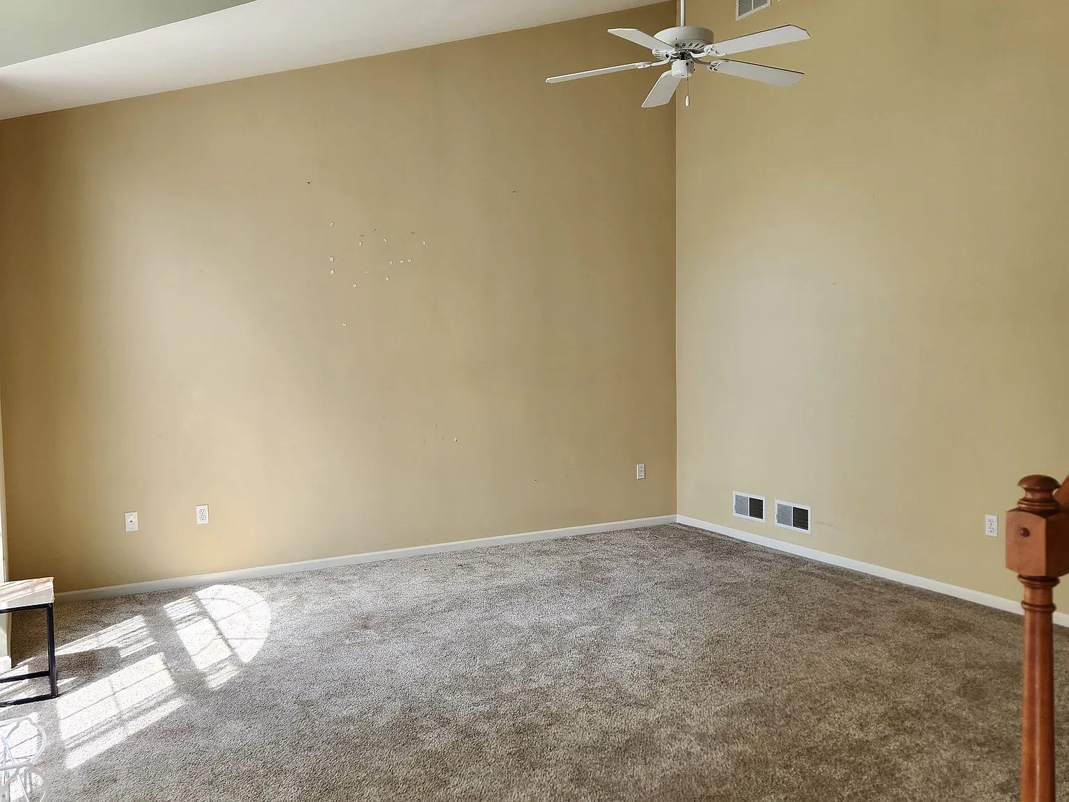 4 bed, 2200 sqft, $2,750 — Photo 2