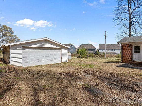 4th image of 15132 Fred Brown Rd