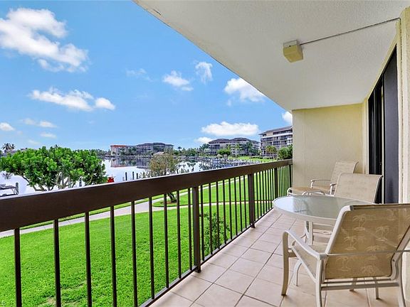 3rd image of 591 Seaview Ct #A-212