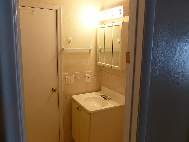 10 Silver Springs Dr — Photo 8