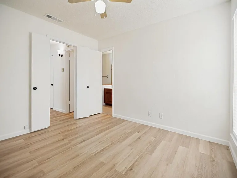 1200 Harwell Dr #1910 — Photo 10