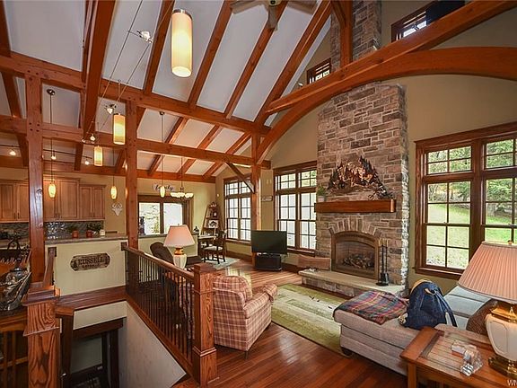 3rd image of 6652 Plum Creek Rd