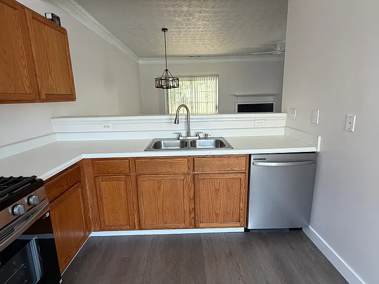 2509 Thorngate Dr — Photo 39