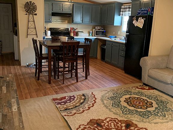 3rd image of 408 S Vivian St