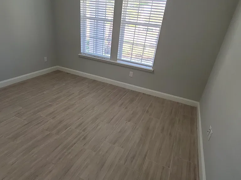 3173 Montilla Dr — Photo 5