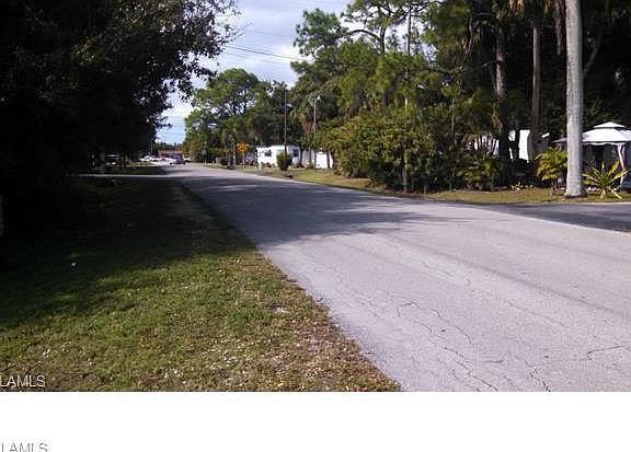 3rd image of 1793/1795 Lavonia Ln