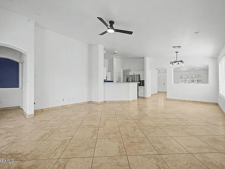 15337 W Poinsettia Dr — Photo 8
