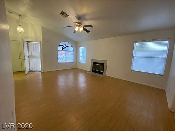 2nd image of 8349 Pendragon Cir