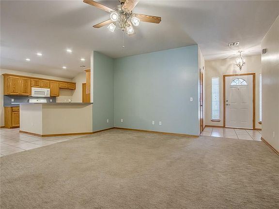 4th image of 4013 Western Heights Ave