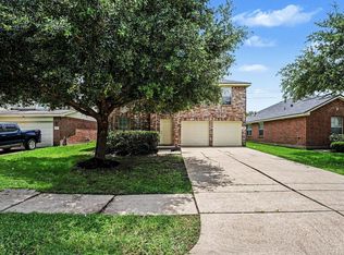 2611 Feather Green Trl, Fresno, TX 77545