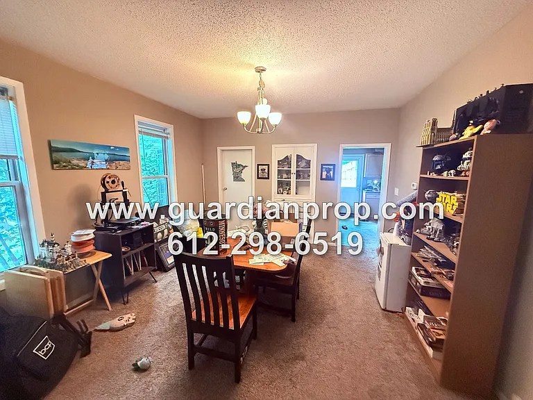 1716 Hewitt Ave — Photo 9