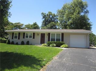 811 Bordeaux Ct, Ballwin, MO