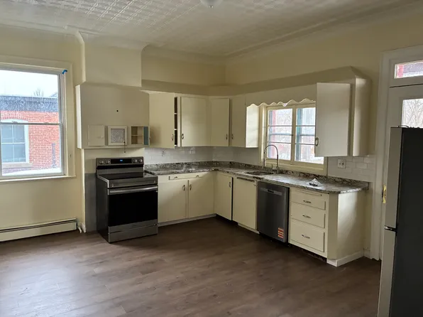 72 Main St, Danielson, CT