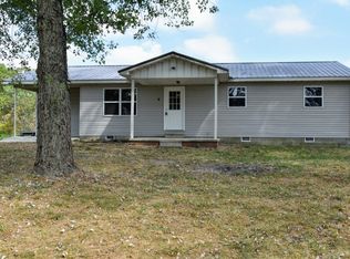 6 Virgil Smith Ln, Crossville, TN 38571