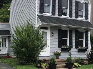 1432 Friedensburg Rd, Reading, PA 19606