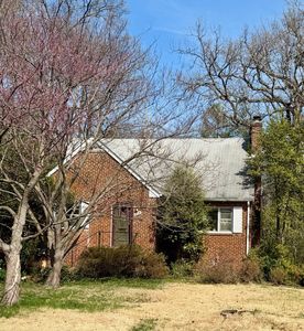 1008 Poplar Dr, Falls church, VA, 22046