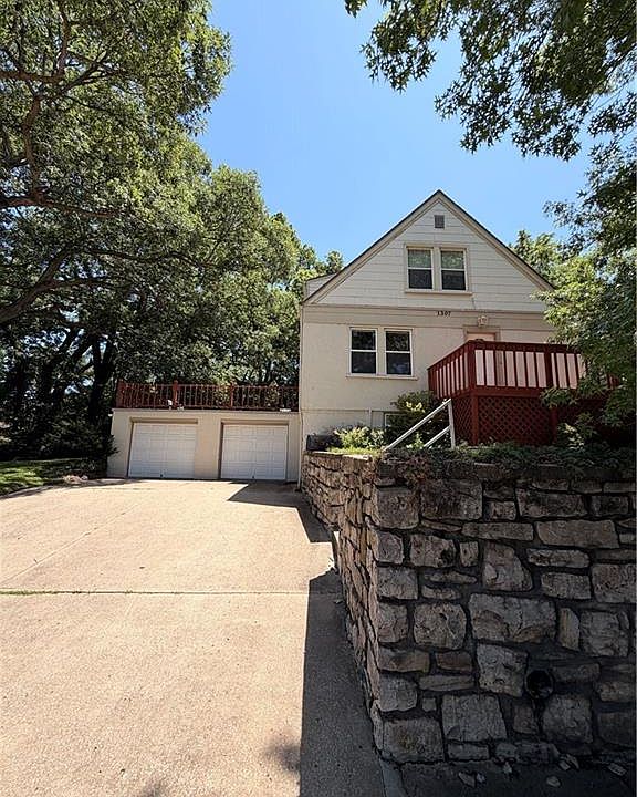 1st image of 1307 S Sterling Ave