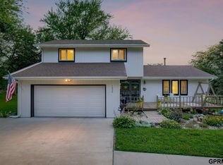 1330 N 216th St, Elkhorn, NE 68022