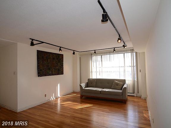 5th image of 1101 Saint Paul St Unit 811