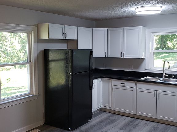 4th image of 6721 Jewel Ave